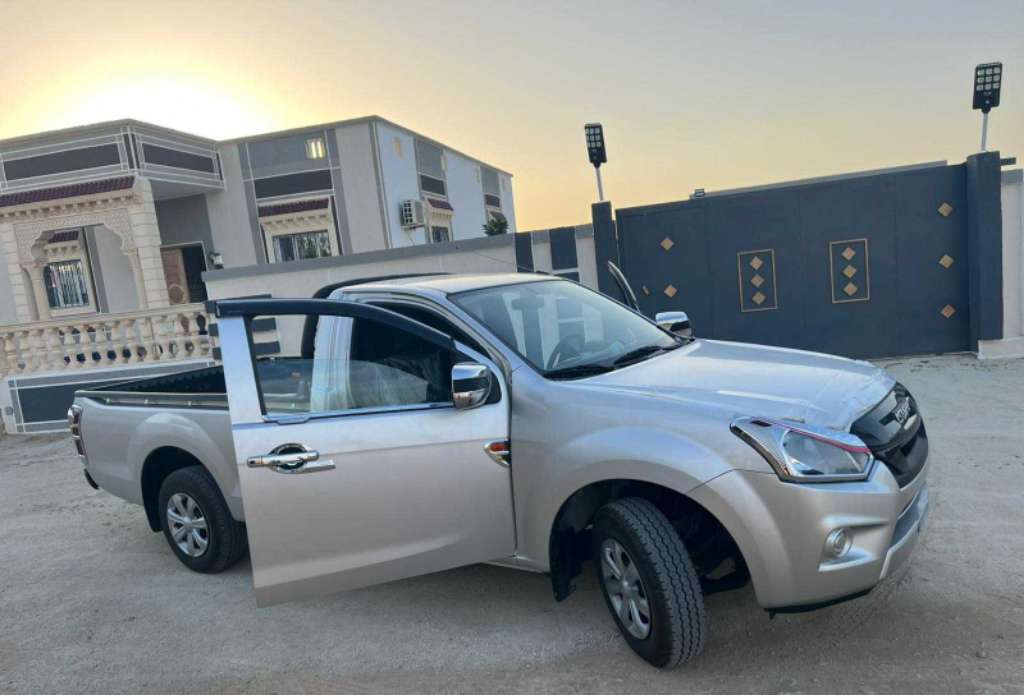 Isuzu d'max année 2024