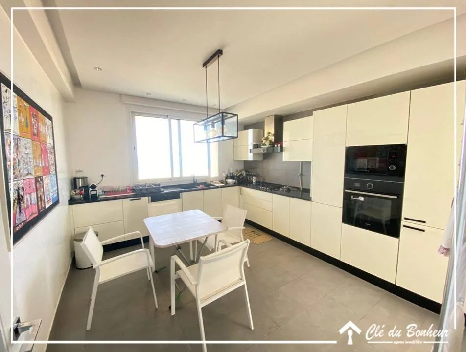 Appartement S+3 vue sur mer 