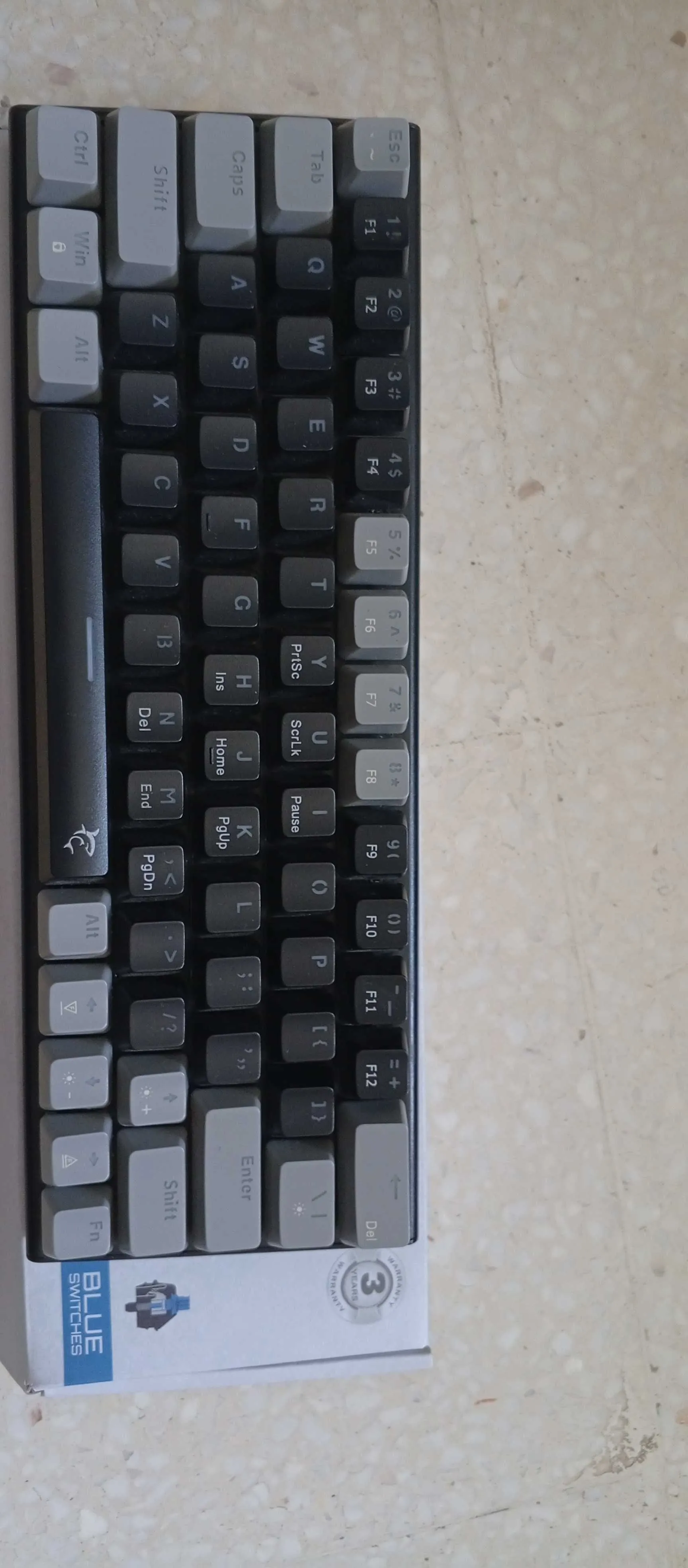 Clavier Gaming White Shark WAKIZASHI   BLUE SWITCHES Noir