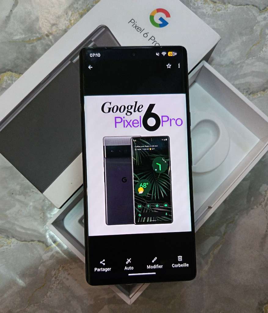 Téléphone Google Pixel 6 Pro (état excellent)