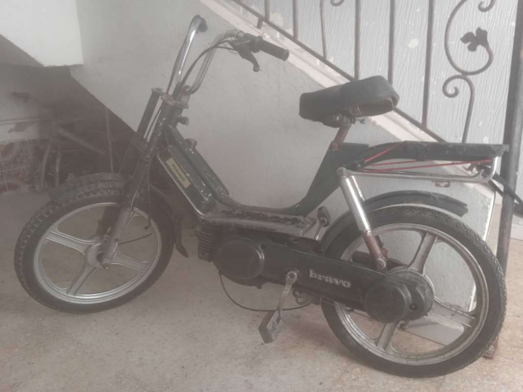 Piaggio bravo en panne lazemha visse blatiné téléphone :(50825397)