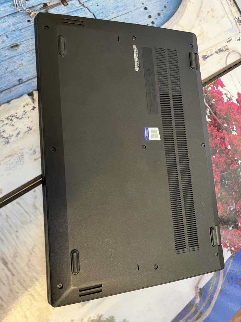 Pc Lenevo 14w importé _ État Comme Neuf