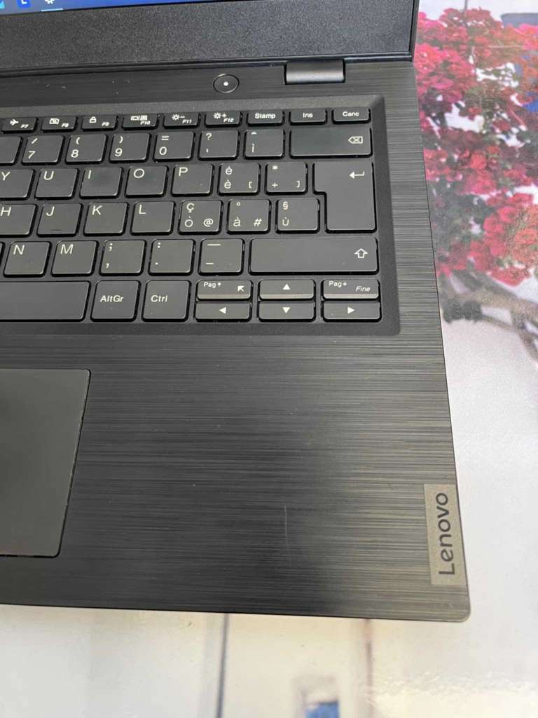 Pc Lenevo 14w importé _ État Comme Neuf