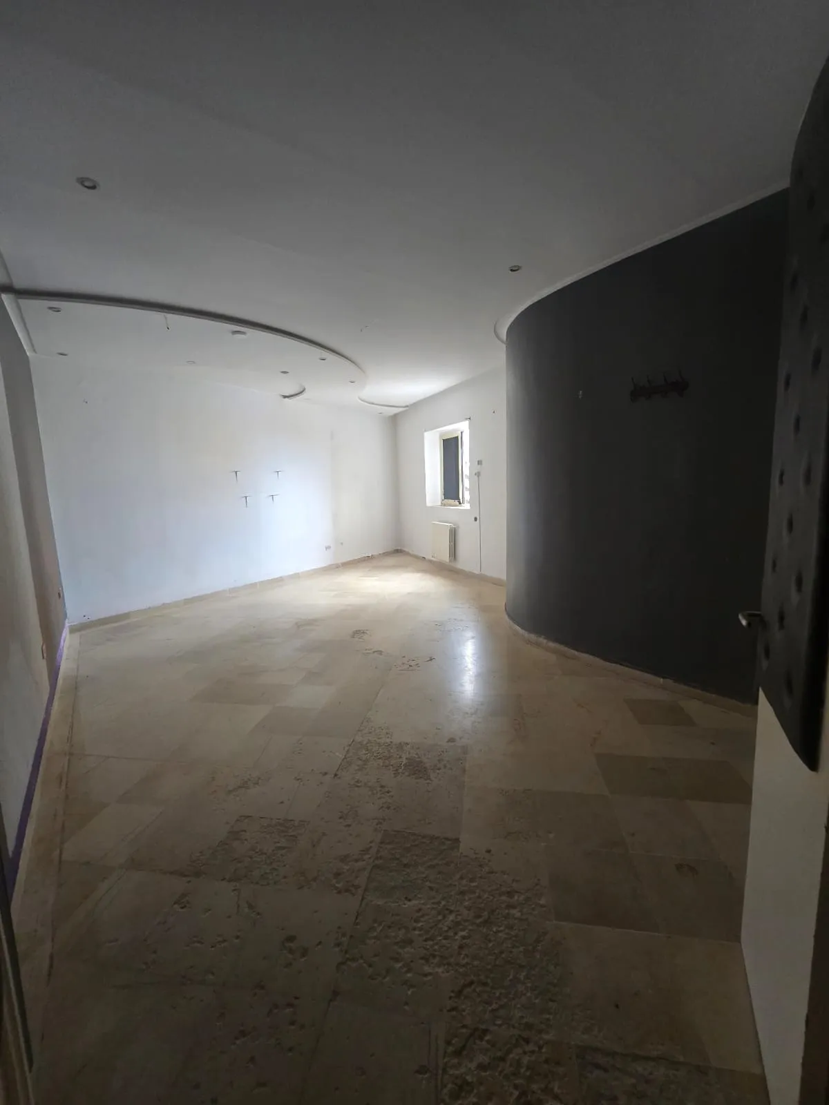 đŒOPPORTUNITE PRO ! Bureau A+3 Ă  Vendre au Centre Ville Sousse