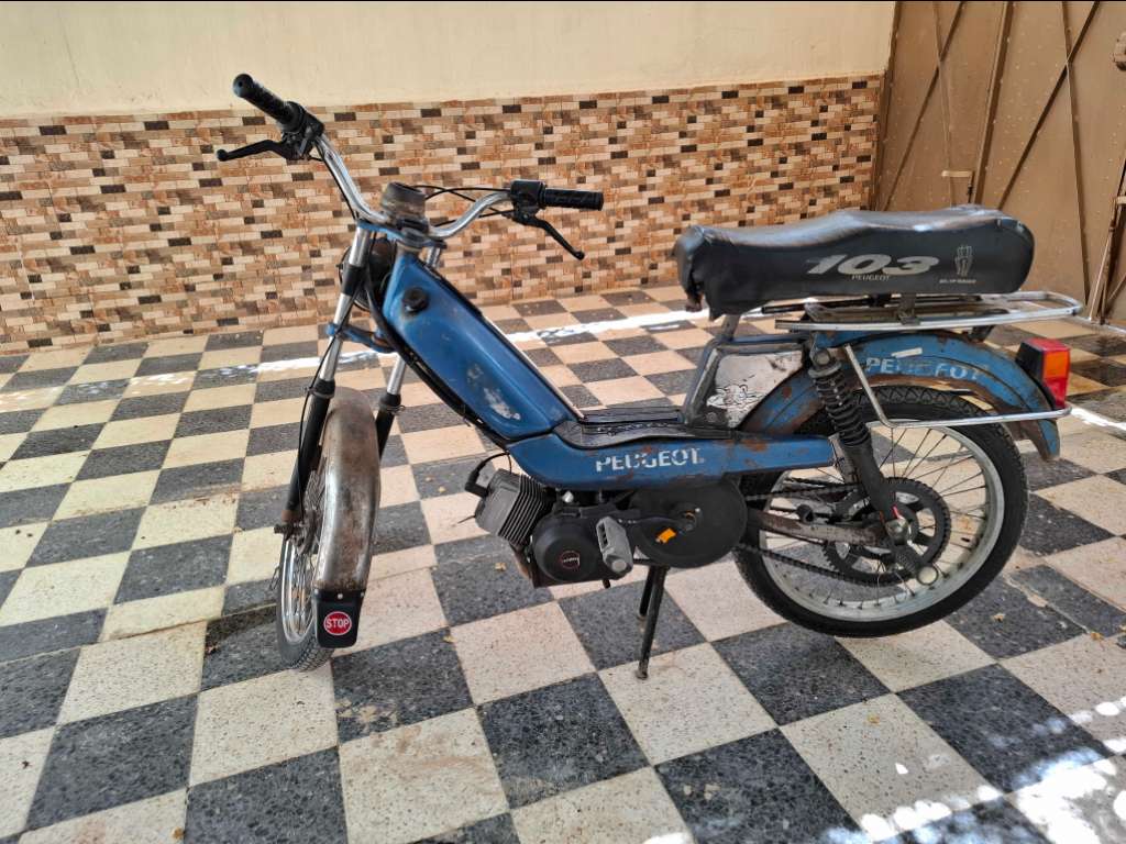103 bleu 