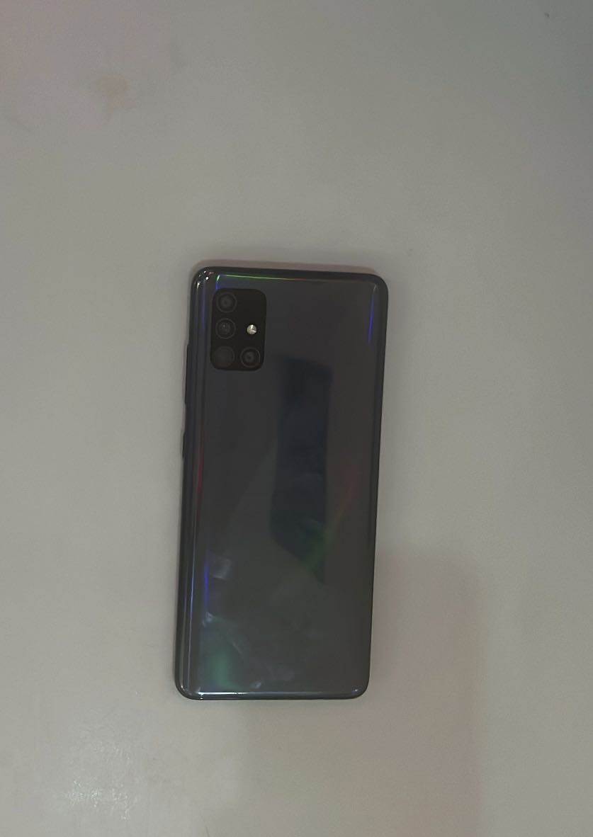 Samsung A51 très bon état 128GB