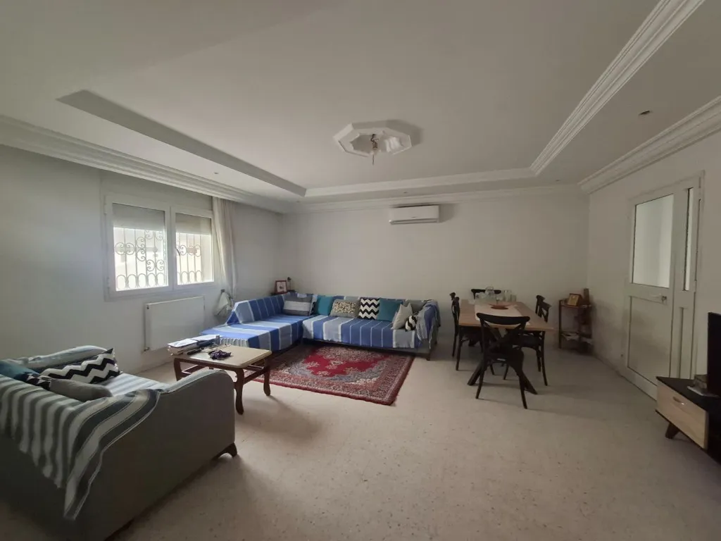 Maison 3 niveaux à vendre à Mourouj 6 près école Be Smart