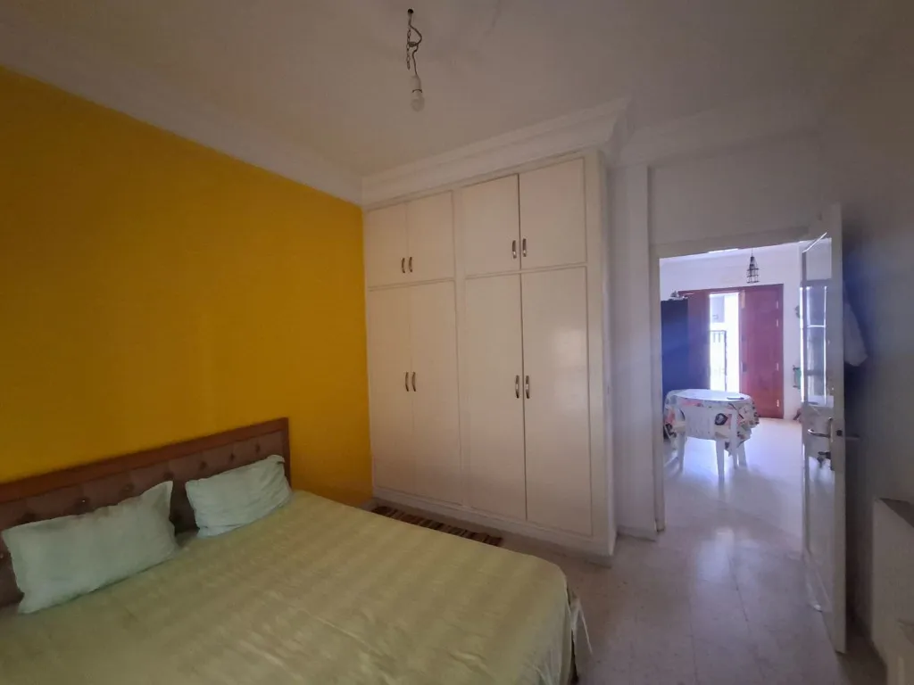 Maison 3 niveaux à vendre à Mourouj 6 près école Be Smart