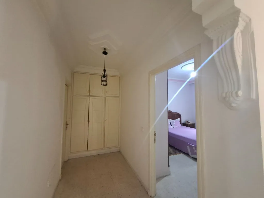 Maison 3 niveaux à vendre à Mourouj 6 près école Be Smart