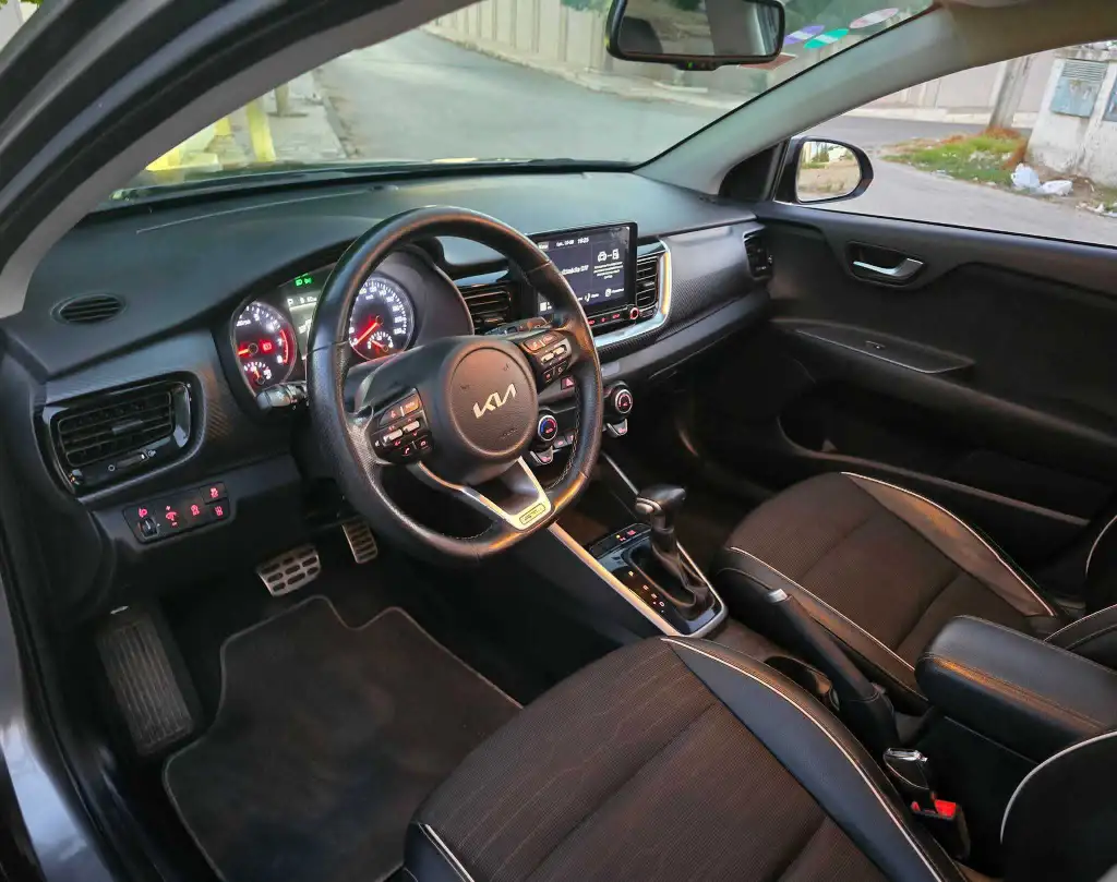  KIA STONIC GT 2024 essence hybrid 🔥
 
👌On accepte l'échange des voitures