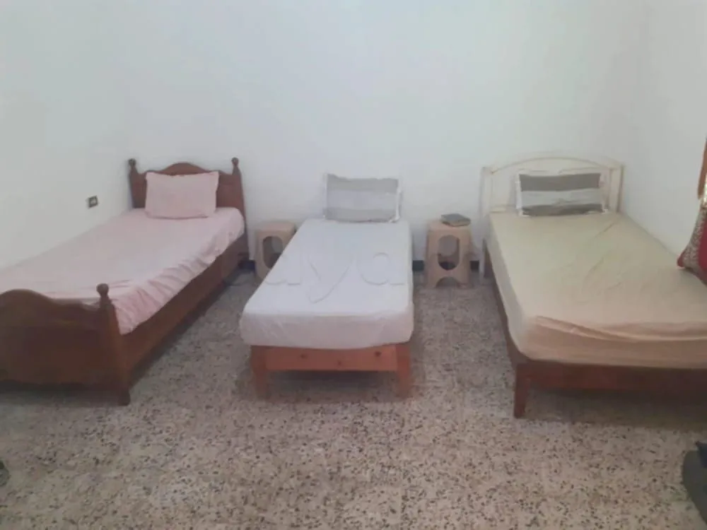 un studio s+1 meublé au rdc a louer situé a Bardo En face Clinique
