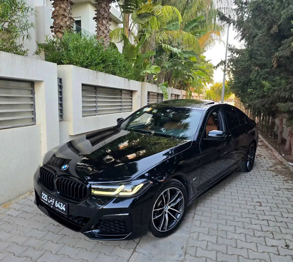 BMW G30 essence PACK M 2021/12 đ
đ on accepte l Ă©change des voitures
