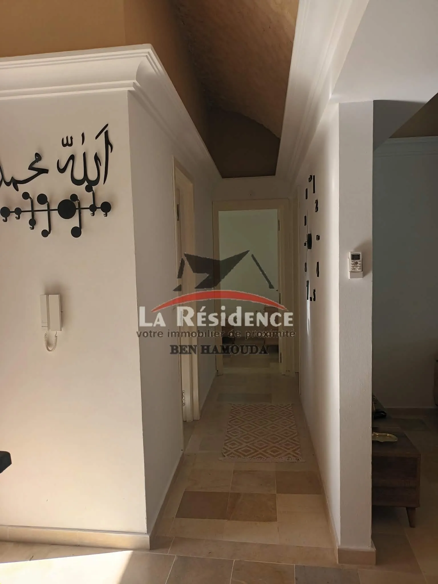 A louer Villa Richement Meublée avec Piscine à La Corniche Bizerte.