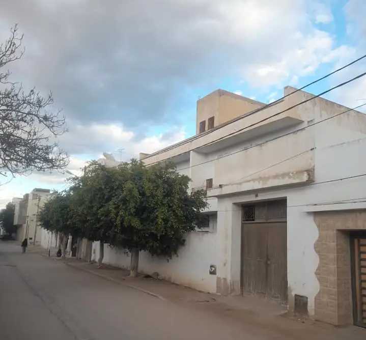عقار للبيع