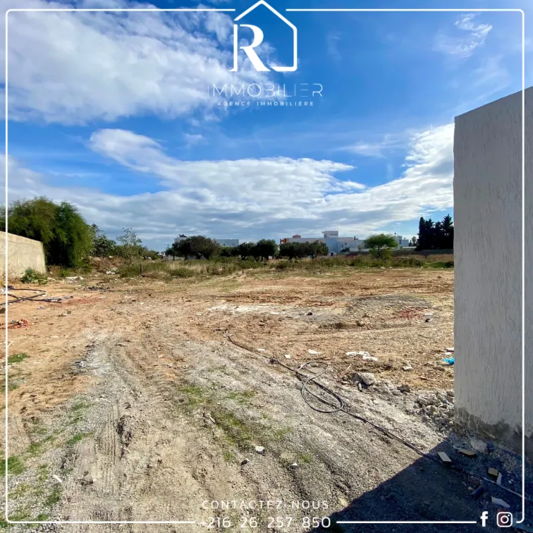فرصة في قلب المنطقة السياحية للبيع قطعة أرض في الحمامات الشمالية VUE MER dés le 1er étage
