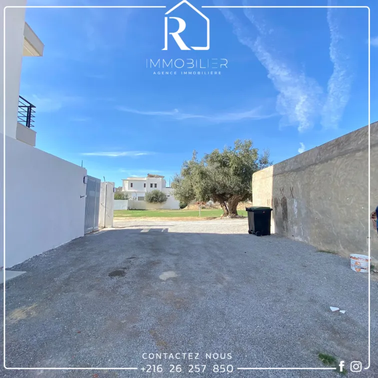 فرصة في قلب المنطقة السياحية للبيع قطعة أرض في الحمامات الشمالية VUE MER dés le 1er étage