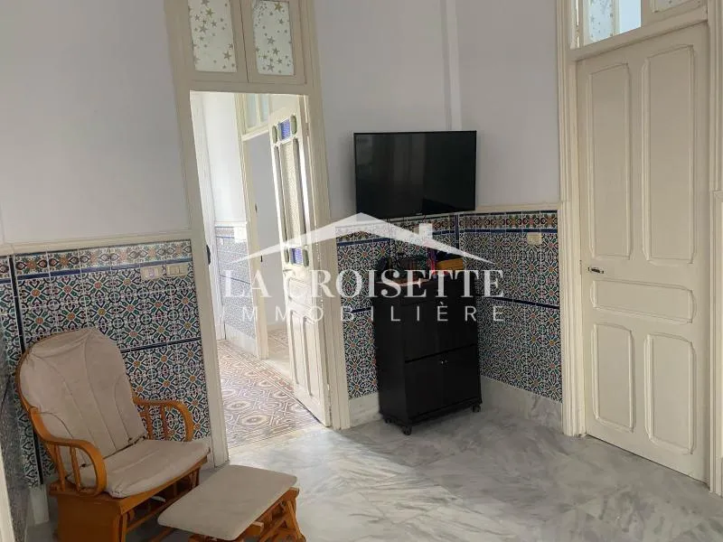 Rez-de-chaussée de villa avec terrasse s+3 semi-meublé à La Marsa MAL1524