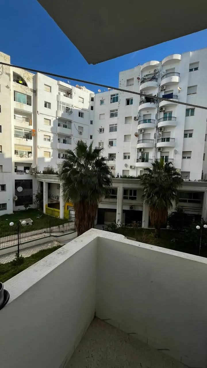 A vendre S2 à l'Aouina