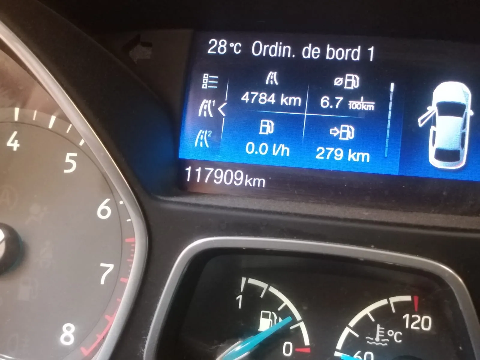 ford focus berline titanium