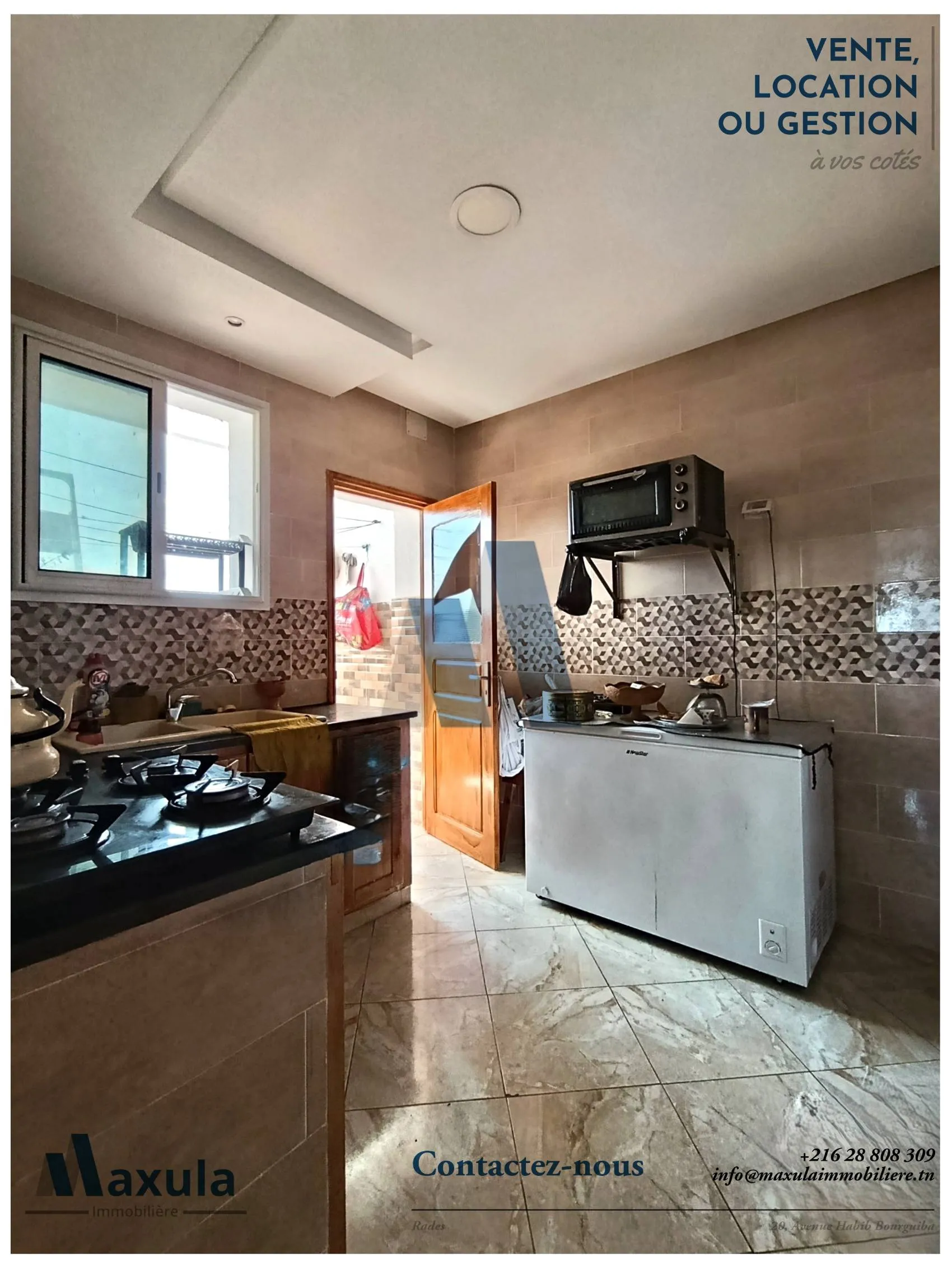 À VENDRE APPARTEMENT S+2 RÉNOVÉ À RADES SNIT (CHEMINOT)