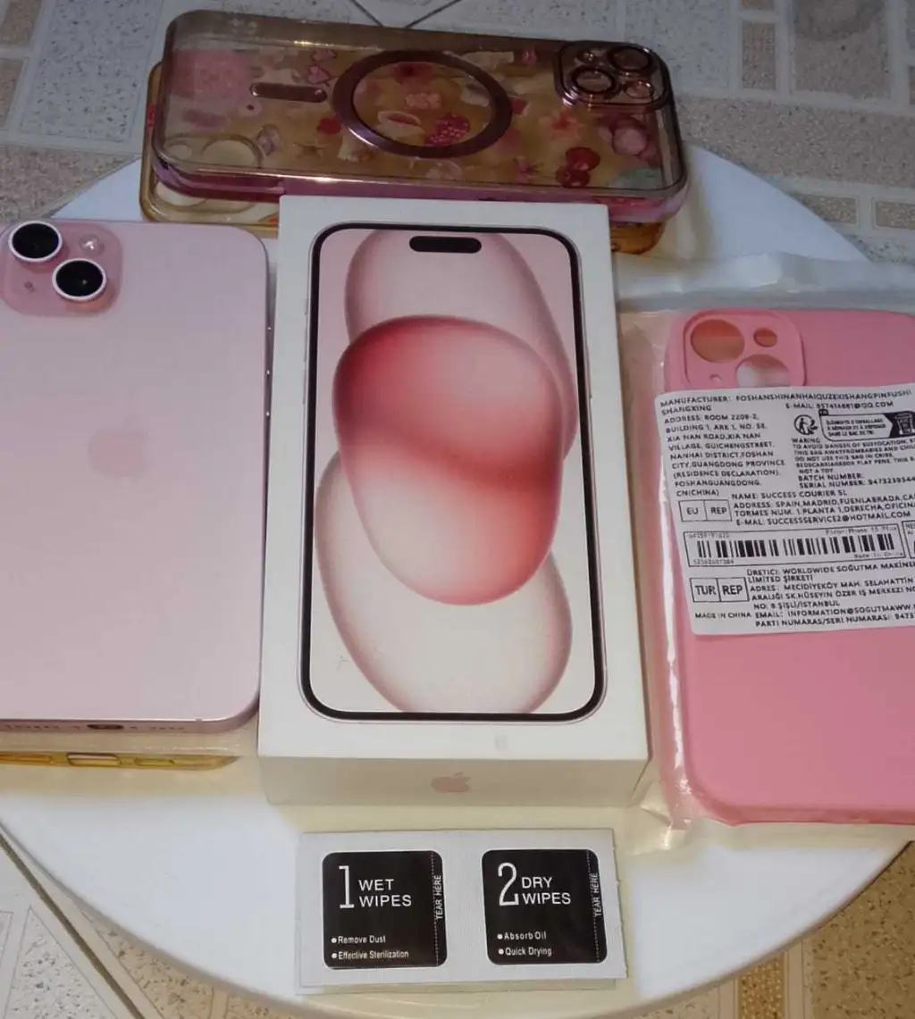Iphone 15 plus version Esim