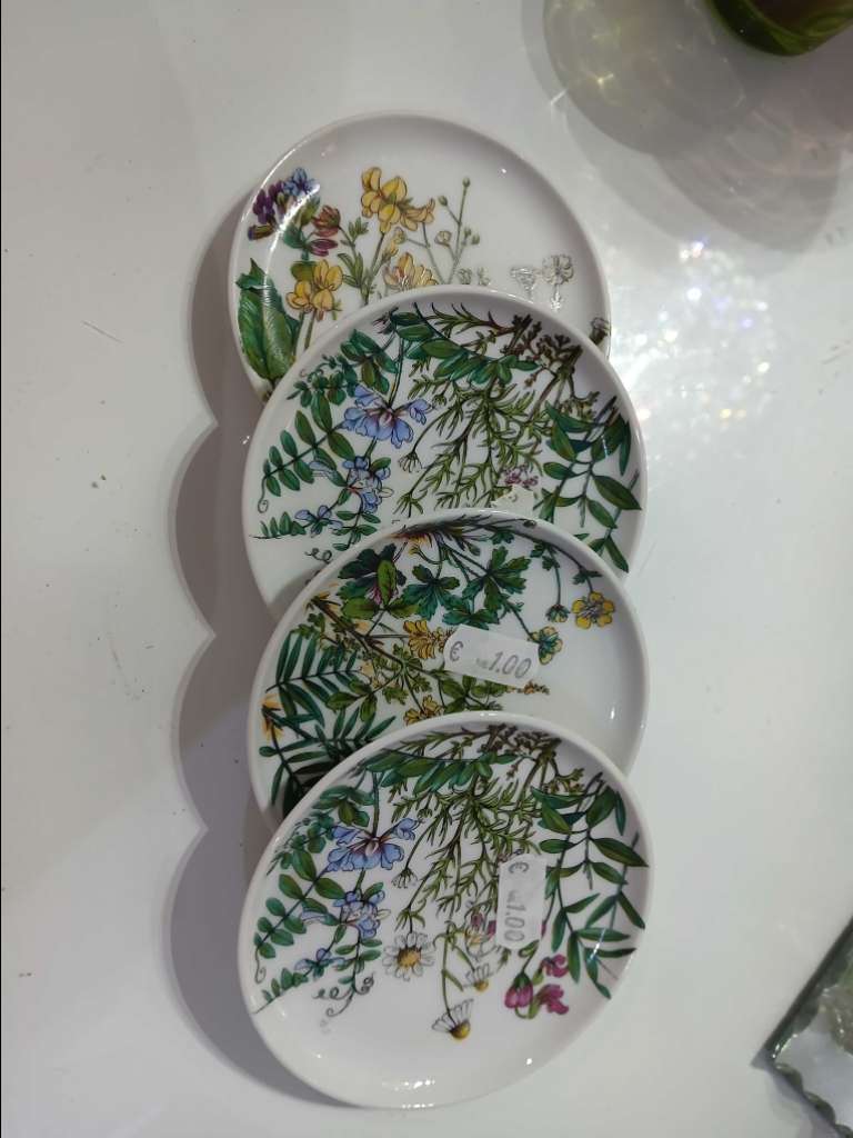 Des assiettes 