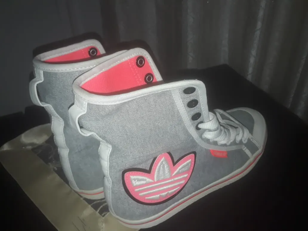 Baskets Adidas taille 37 1/3