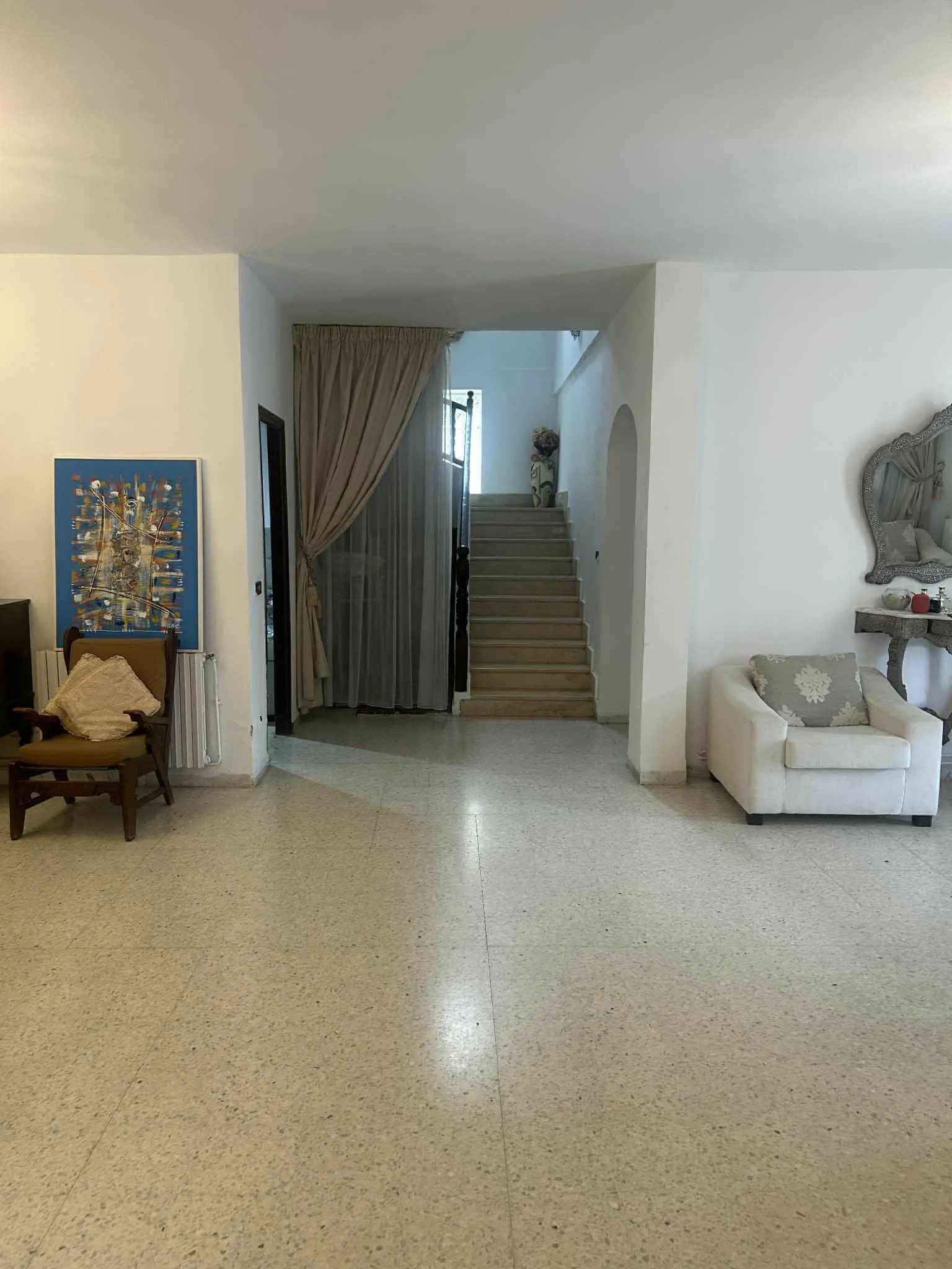 AV Villa terrain 900m² la Soukra