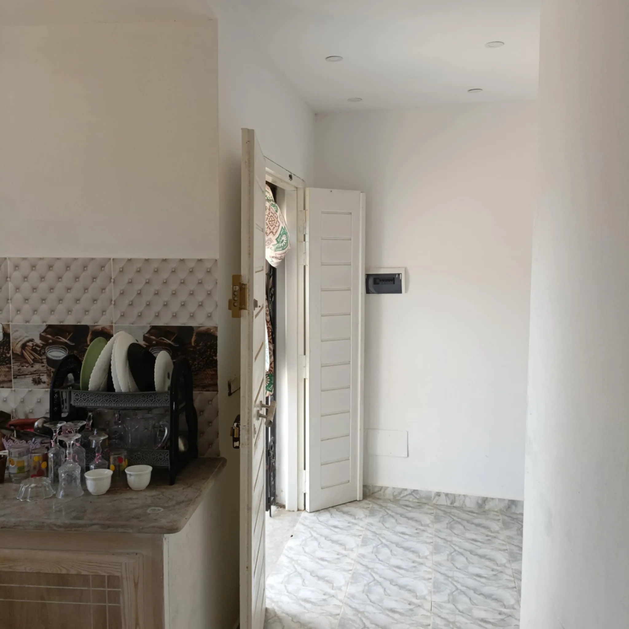 AV  studio 600m à hammamet sud 