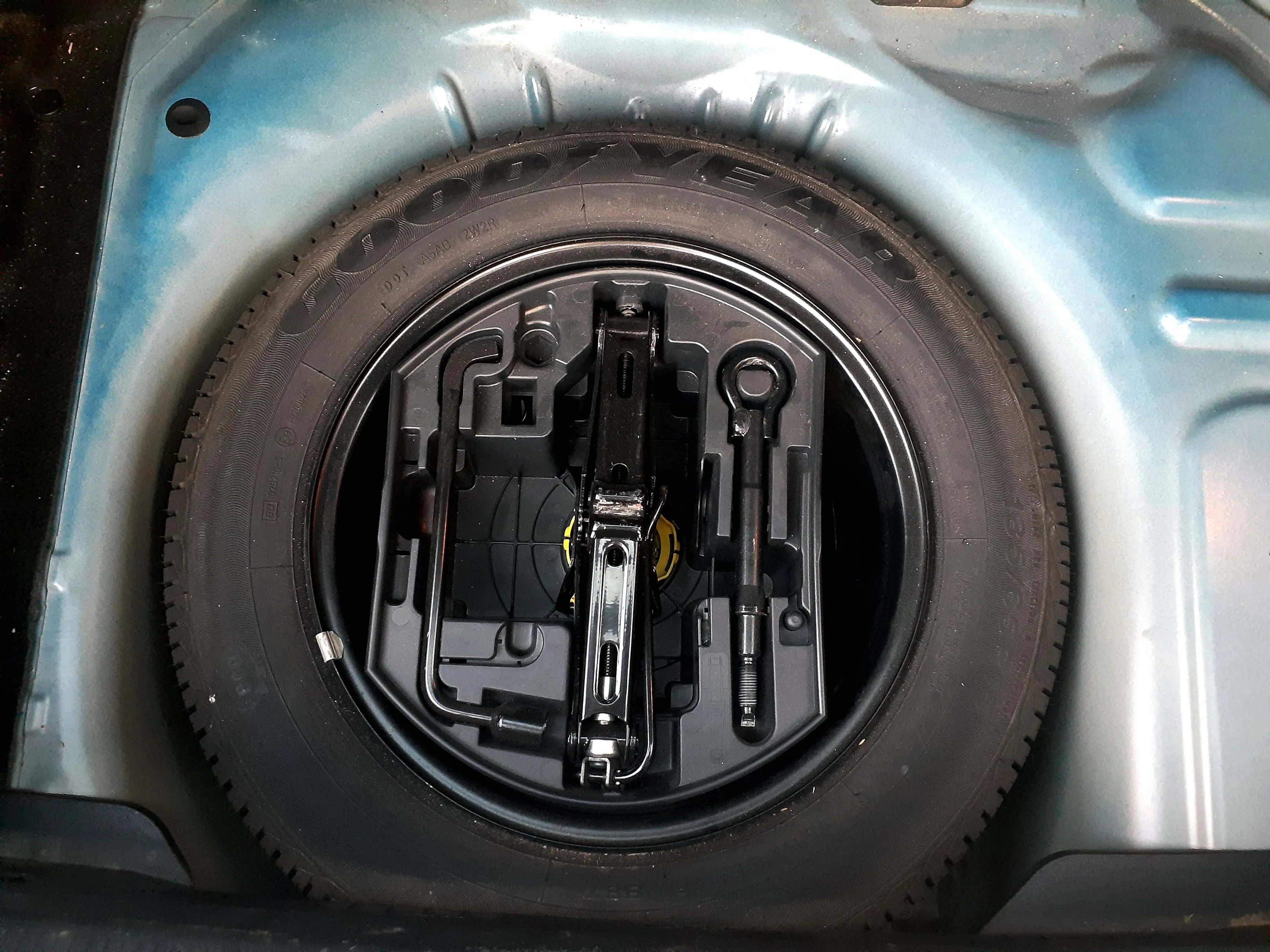 Peugeot 207 GAMME EDITION UNIQUE série205 km100 (تسجيل اول)