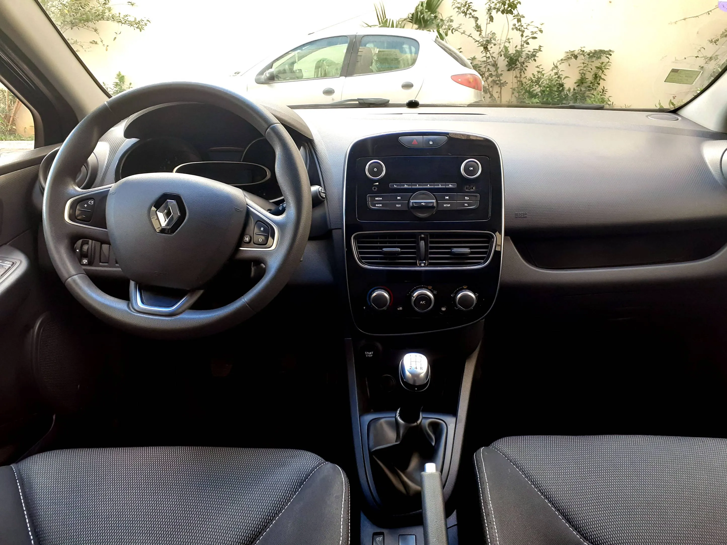 RENAULT CLIO4 tu 211 تسجيل أول