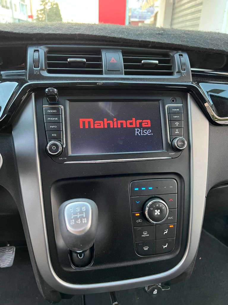 Mahindra Kuv 100 k8 tel 20234914